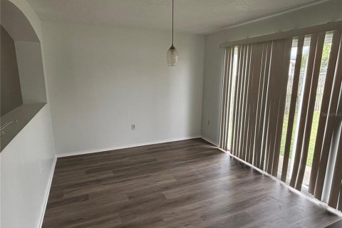 Casa en alquiler en Orlando, Florida, 3 dormitorios, 124.02 m2 № 1901810 - foto 7