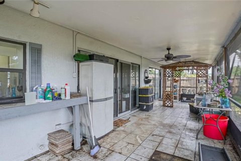 House in Kissimmee, Florida 3 bedrooms, 139.26 sq.m. № 2209145 - photo 22