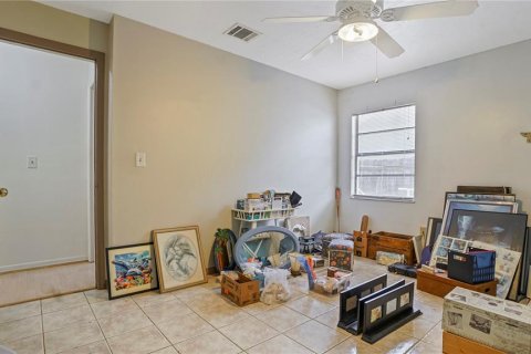 House in Kissimmee, Florida 3 bedrooms, 139.26 sq.m. № 2209145 - photo 17