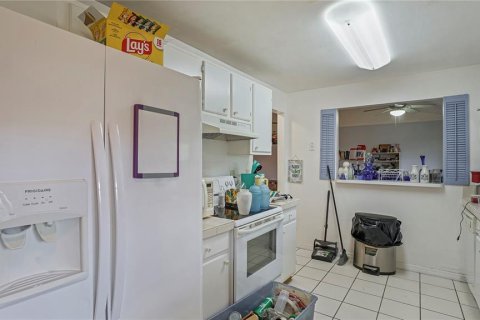 House in Kissimmee, Florida 3 bedrooms, 139.26 sq.m. № 2209145 - photo 7