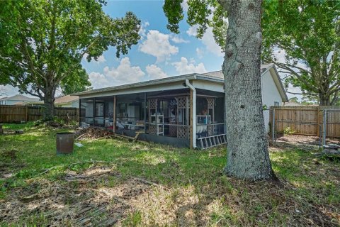 House in Kissimmee, Florida 3 bedrooms, 139.26 sq.m. № 2209145 - photo 25
