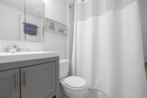 Купить кондоминиум в Дирфилд-Бич, Флорида 1 спальня, 68.56м2, № 1836067 - фото 29