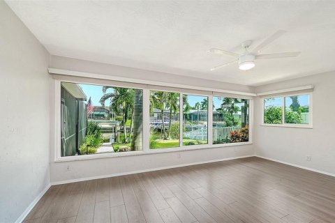 House in Bradenton, Florida 3 bedrooms, 240.25 sq.m. № 2428733 - photo 30