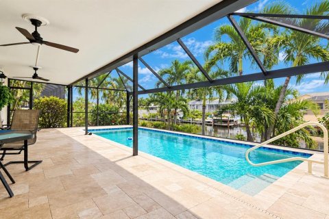 House in Bradenton, Florida 3 bedrooms, 240.25 sq.m. № 2428733 - photo 11