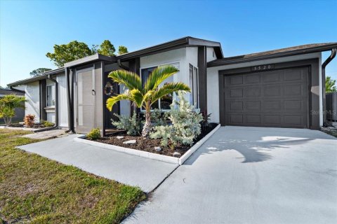 House in North Port, Florida 2 bedrooms, 95.78 sq.m. № 1652273 - photo 3