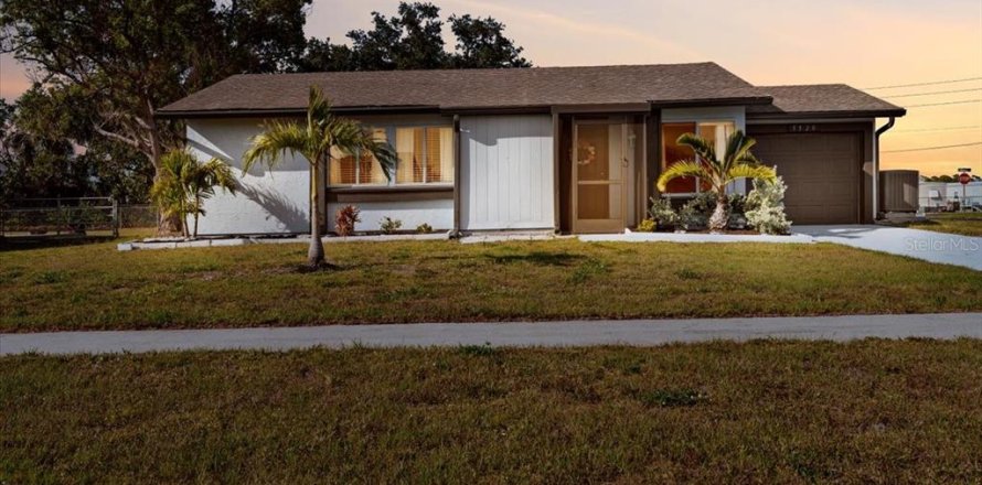 Casa en North Port, Florida 2 dormitorios, 95.78 m2 № 1652273