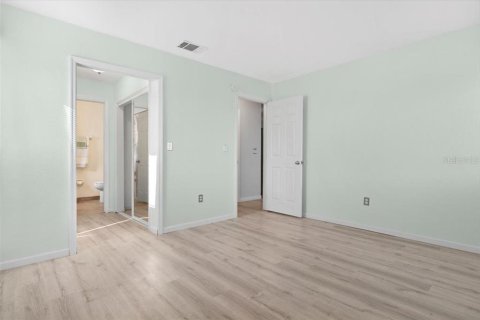 House in North Port, Florida 2 bedrooms, 95.78 sq.m. № 1652273 - photo 21