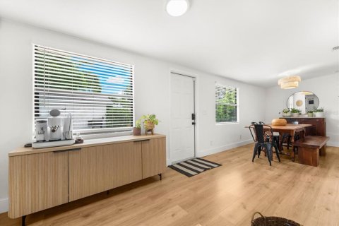 Casa en venta en Sarasota, Florida, 3 dormitorios, 107.58 m2 № 1916166 - foto 11
