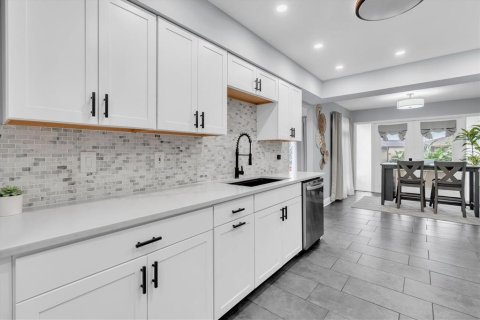 Villa ou maison à vendre à Hudson, Floride: 3 chambres, 202.16 m2 № 2408781 - photo 12