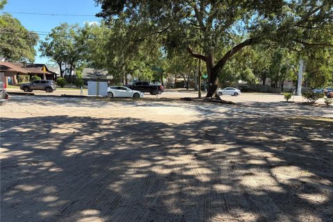 Propiedad comercial en alquiler en Tampa, Florida № 2116302 - foto 2