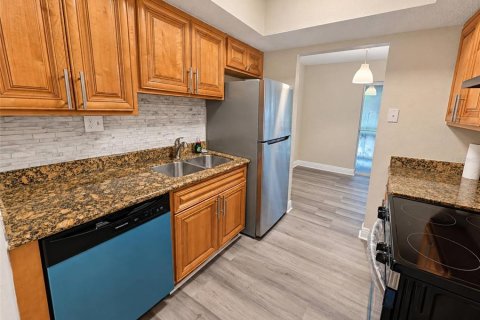 Copropriété à louer à Orlando, Floride: 2 chambres, 90.67 m2 № 2415328 - photo 4