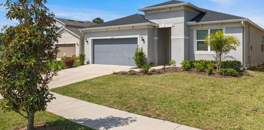 Villa ou maison à Tampa, Floride 4 chambres, 216.28 m2 № 2093638