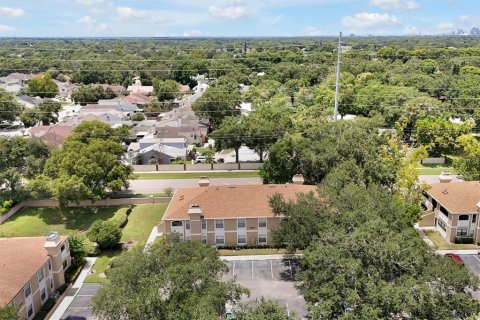 Condo in Orlando, Florida, 2 bedrooms  № 1874030 - photo 30