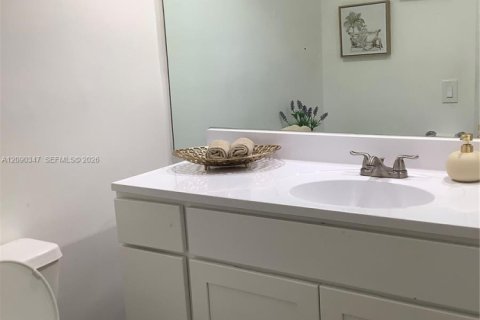 Adosado en venta en Pembroke Pines, Florida, 3 dormitorios, 129.69 m2 № 2375159 - foto 11