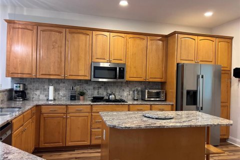 House in Gainesville, Florida 4 bedrooms, 266.82 sq.m. № 1732445 - photo 6
