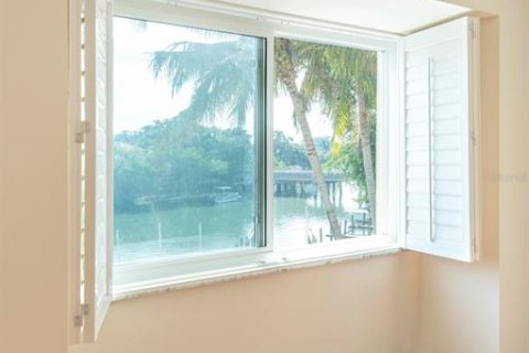 Copropriété à vendre à Sarasota, Floride: 3 chambres, 126.53 m2 № 2355709 - photo 17