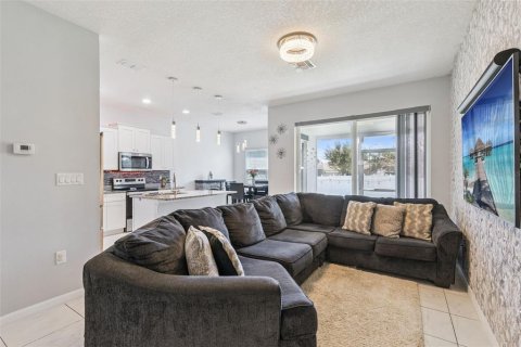 Villa ou maison à vendre à Kissimmee, Floride: 4 chambres, 133.13 m2 № 2236235 - photo 11