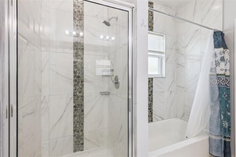 Villa ou maison à vendre à Kissimmee, Floride: 4 chambres, 133.13 m2 № 2236235 - photo 22