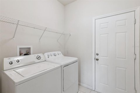 Villa ou maison à vendre à Kissimmee, Floride: 4 chambres, 133.13 m2 № 2236235 - photo 23