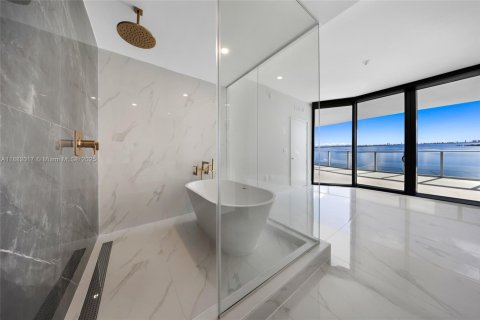 Copropriété à louer à Miami, Floride: 2 chambres, 143.26 m2 № 1933393 - photo 23