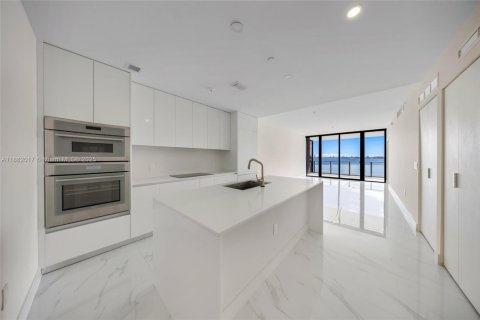 Copropriété à louer à Miami, Floride: 2 chambres, 143.26 m2 № 1933393 - photo 8