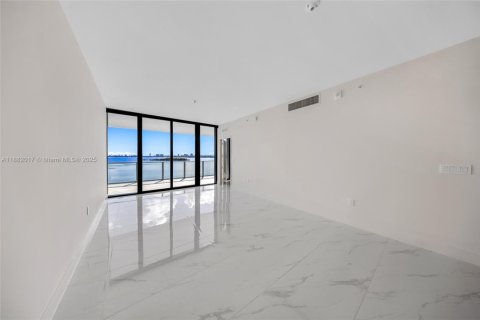Copropriété à louer à Miami, Floride: 2 chambres, 143.26 m2 № 1933393 - photo 18