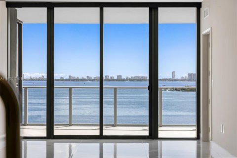 Copropriété à louer à Miami, Floride: 2 chambres, 143.26 m2 № 1933393 - photo 5