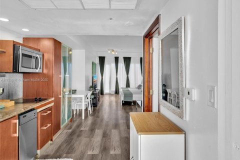 Condominio en venta en Miami Beach, Florida, 1 dormitorio, 44.13 m2 № 1963050 - foto 4