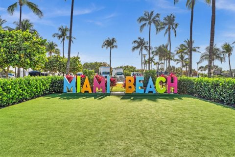 Condominio en venta en Miami Beach, Florida, 1 dormitorio, 44.13 m2 № 1963050 - foto 2