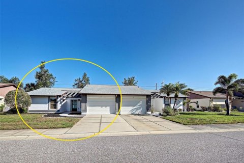 Villa ou maison à Englewood, Floride 2 chambres, 114.46 m2 № 2110968