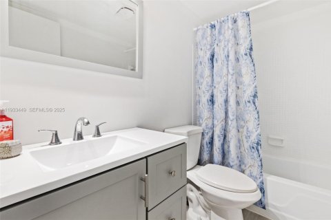 Copropriété à vendre à Margate, Floride: 2 chambres, 91.97 m2 № 1992623 - photo 3