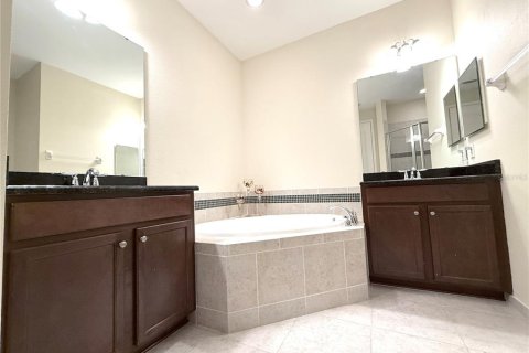 Touwnhouse à vendre à Orlando, Floride: 4 chambres, 201.41 m2 № 1915971 - photo 24