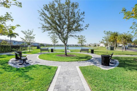 Townhouse in Homestead, Florida 3 bedrooms, 129.41 sq.m. № 1839759 - photo 30