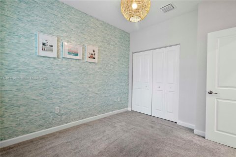 Townhouse in Homestead, Florida 3 bedrooms, 129.41 sq.m. № 1839759 - photo 19