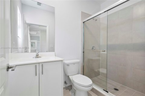 Townhouse in Homestead, Florida 3 bedrooms, 129.41 sq.m. № 1839759 - photo 23