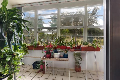 Copropriété à louer à Pembroke Pines, Floride: 2 chambres, 140 m2 № 1952881 - photo 11