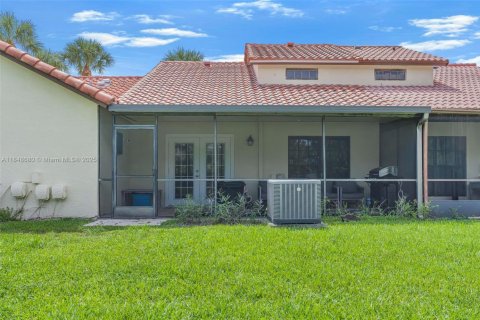 Townhouse in Boca Raton, Florida 2 bedrooms, 103.03 sq.m. № 1850334 - photo 30