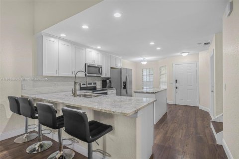 Townhouse in Boca Raton, Florida 2 bedrooms, 103.03 sq.m. № 1850334 - photo 9