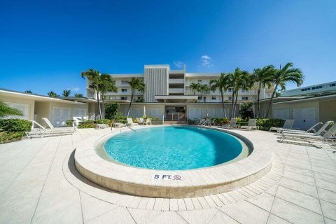 Copropriété à louer à Tequesta, Floride: 2 chambres, 130.43 m2 № 1100669 - photo 1