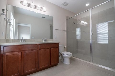 Townhouse in Winter Garden, Florida 3 bedrooms, 147.16 sq.m. № 1845132 - photo 14