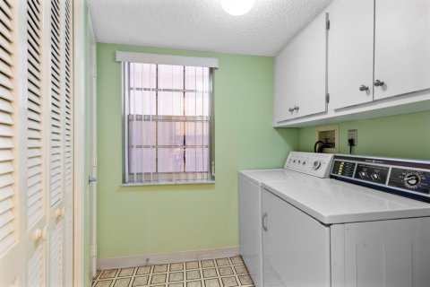 Купить кондоминиум в Помпано-Бич, Флорида 3 комнаты, 120.59м2, № 2083747 - фото 14