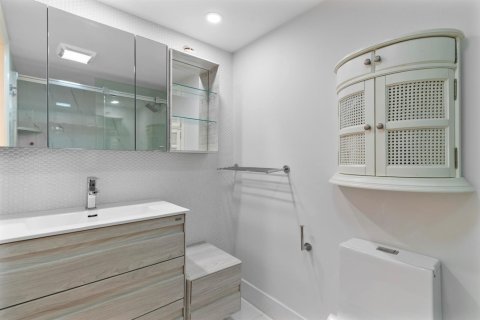 Купить кондоминиум в Помпано-Бич, Флорида 3 комнаты, 120.59м2, № 2083747 - фото 7