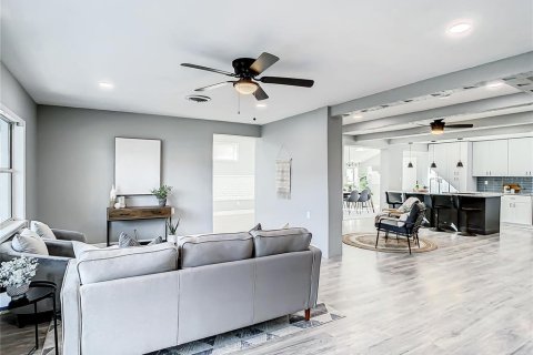 Casa en venta en Belle Isle, Florida, 3 dormitorios, 182.74 m2 № 1912130 - foto 20