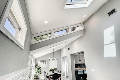 Casa en venta en Belle Isle, Florida, 3 dormitorios, 182.74 m2 № 1912130 - foto 13