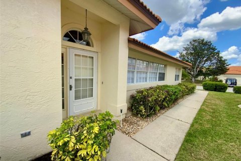 House in Bradenton, Florida 2 bedrooms, 165.37 sq.m. № 2093210 - photo 6