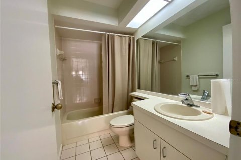 House in Bradenton, Florida 2 bedrooms, 165.37 sq.m. № 2093210 - photo 17