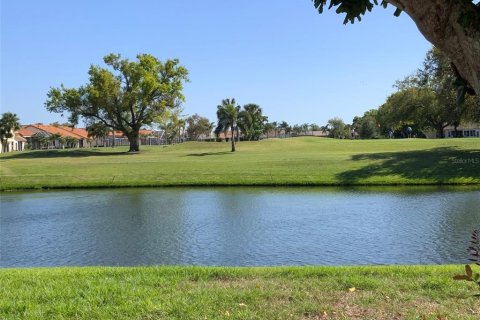 House in Bradenton, Florida 2 bedrooms, 165.37 sq.m. № 2093210 - photo 19