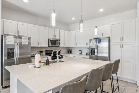 Casa en venta en Davenport, Florida, 12 dormitorios, 454.01 m2 № 2217664 - foto 10