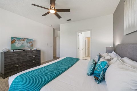 Casa en venta en Davenport, Florida, 12 dormitorios, 454.01 m2 № 2217664 - foto 19