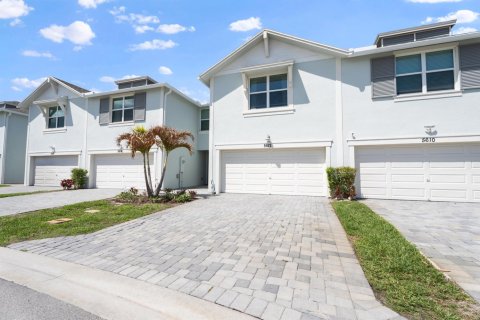 Touwnhouse à vendre à Stuart, Floride: 3 chambres, 167.6 m2 № 2078515 - photo 4